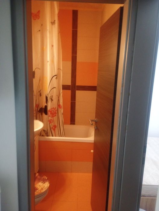 Aprt două camere