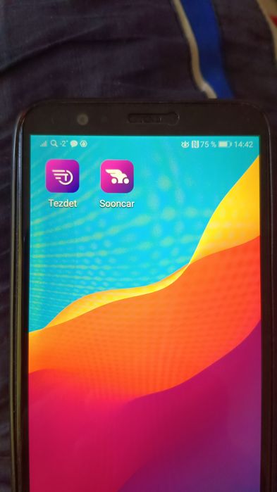 Продам телефон HUAWEI