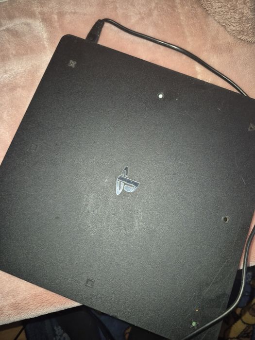 Ps 4 slim perfect funcțional