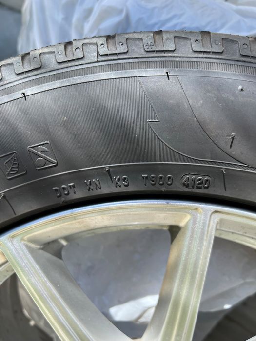 Jante Mercedes Benz GLE 18” cu anvelope de iarna