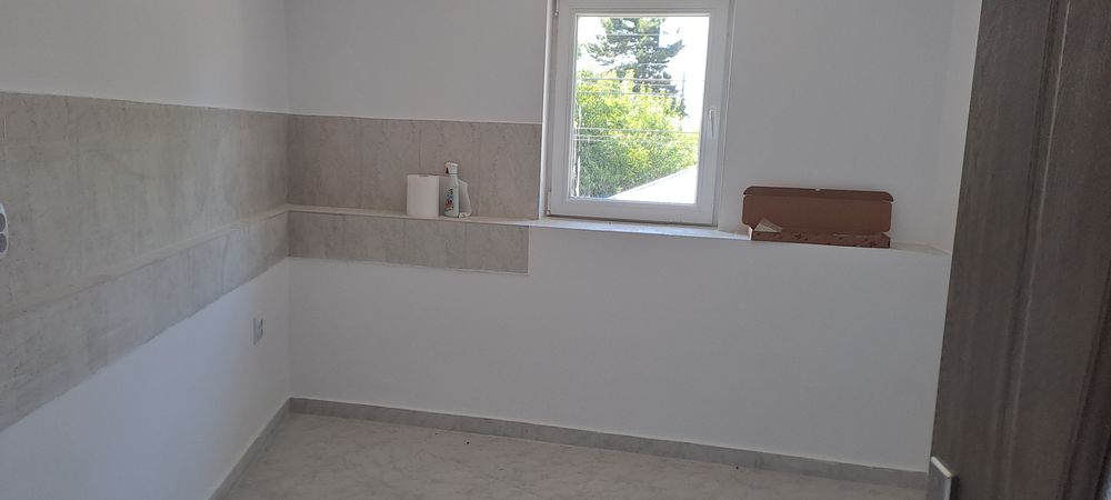 Vând apartament nou