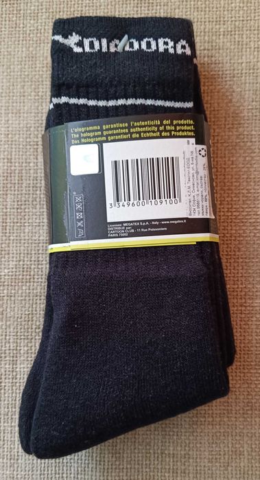 Чорапи DIADORA 3 броя с високо съдържание на памук. Размер 39-42. Нови