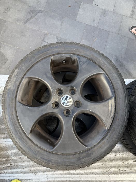 Гуми с джанти за VW GOLF 225/45/17 XL