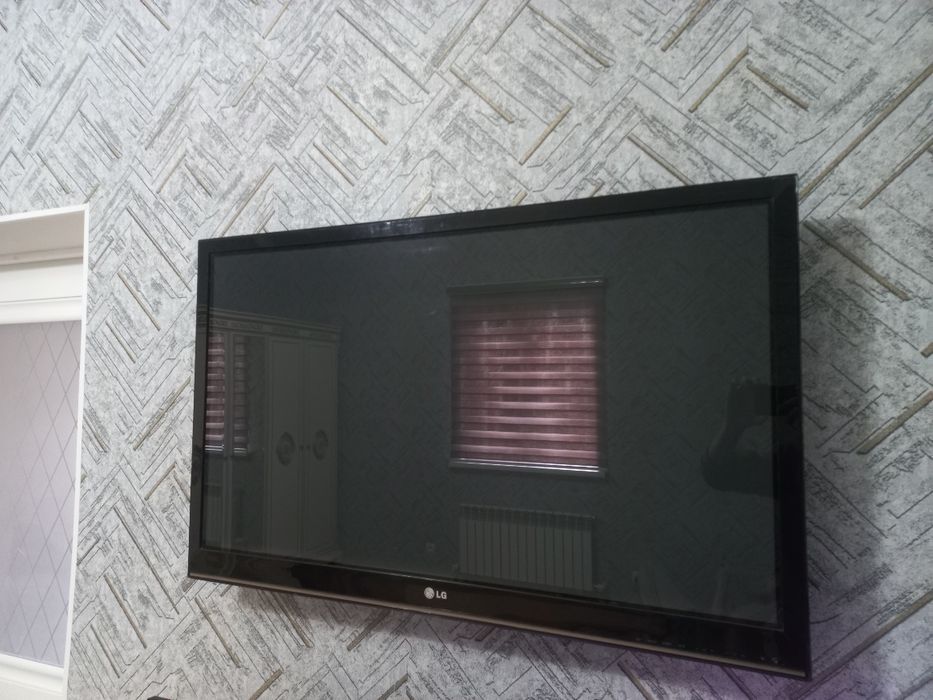 Продается телевизор от LG