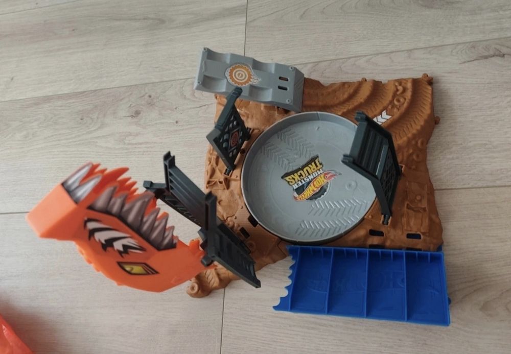 Piste hotwheels..