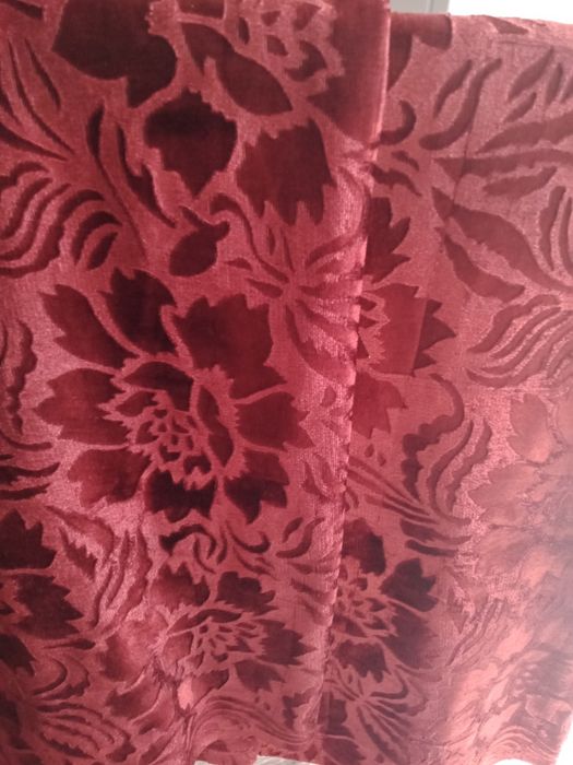 Одеяло пухо- перьевое,шторы