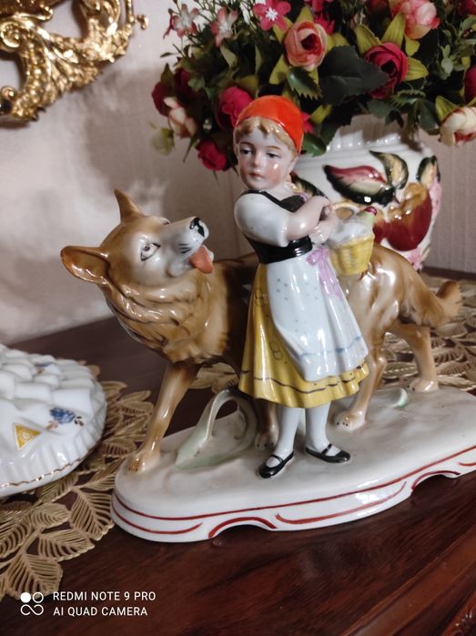 Продам статуэтки форфоровые