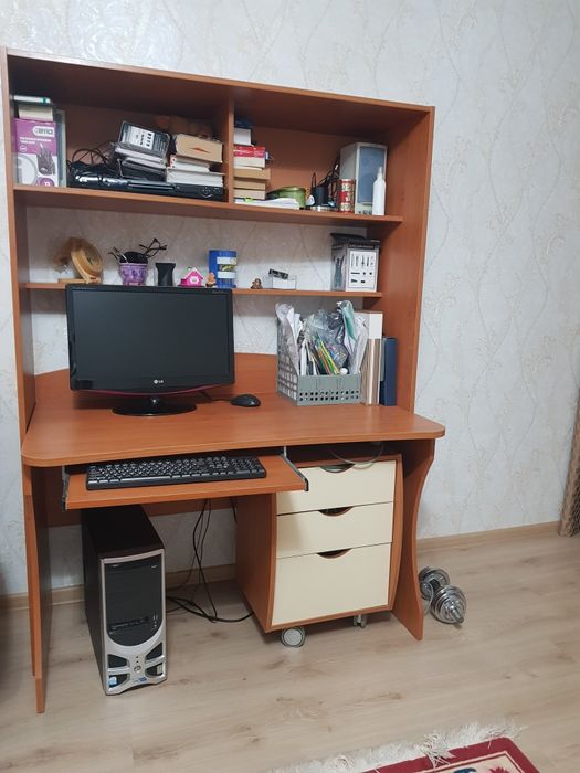 компьютерный стол