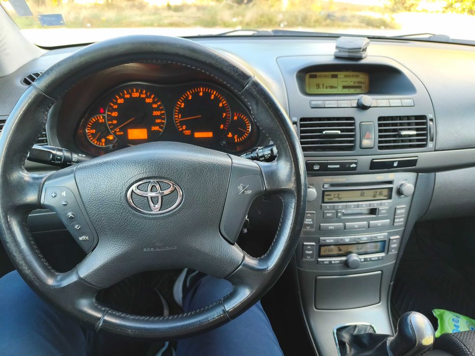 Toyota Avensis 1.8 VVT-i + GAS