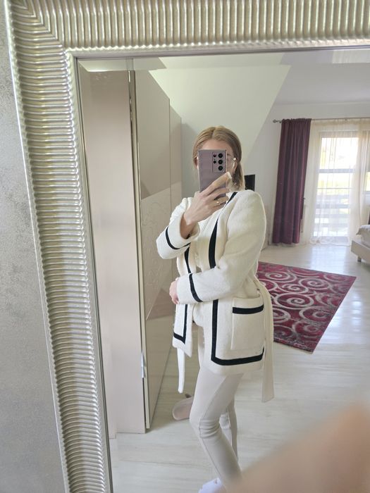 Palton din lână cu catifea neagra, de înaltă calitate, casa de moda