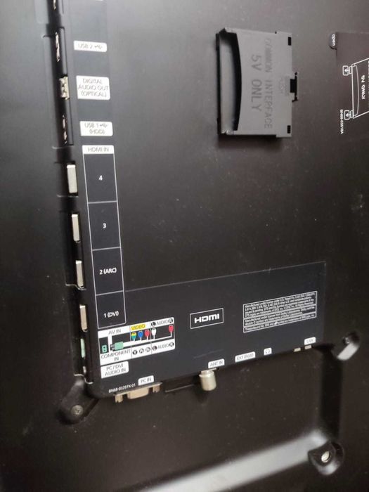 Телевизор Samsung диагональ 46" (117см)