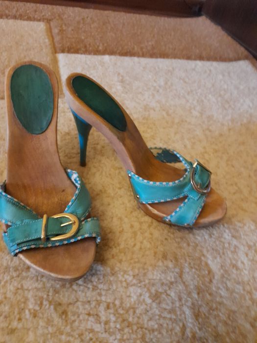 Женские шлёпки, босоножки  38р