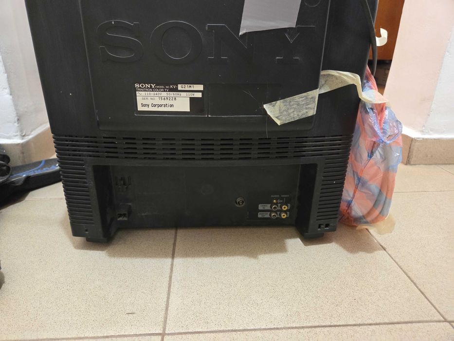 Работещ телевизор Sony Trinitron 21" (KV-G21M1) с дистанционно – перфектен за ретро гейминг / вила  Цена