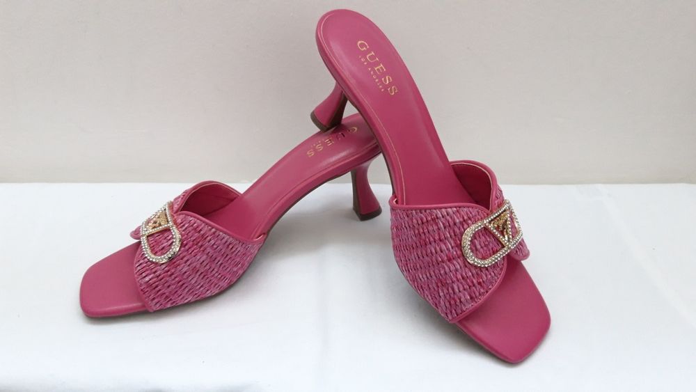 GUESS Три модела летни чехли с ток