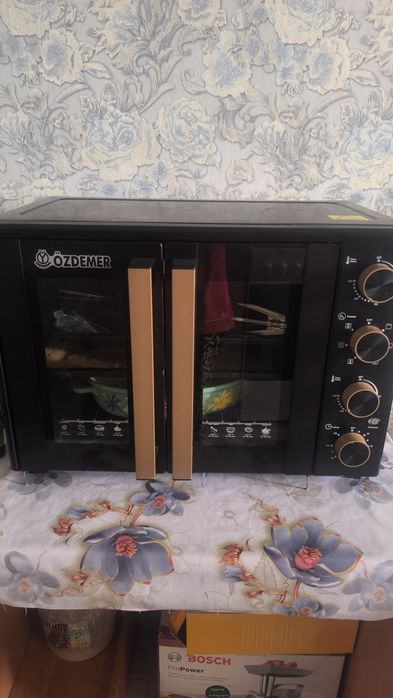 Продам духовку бу