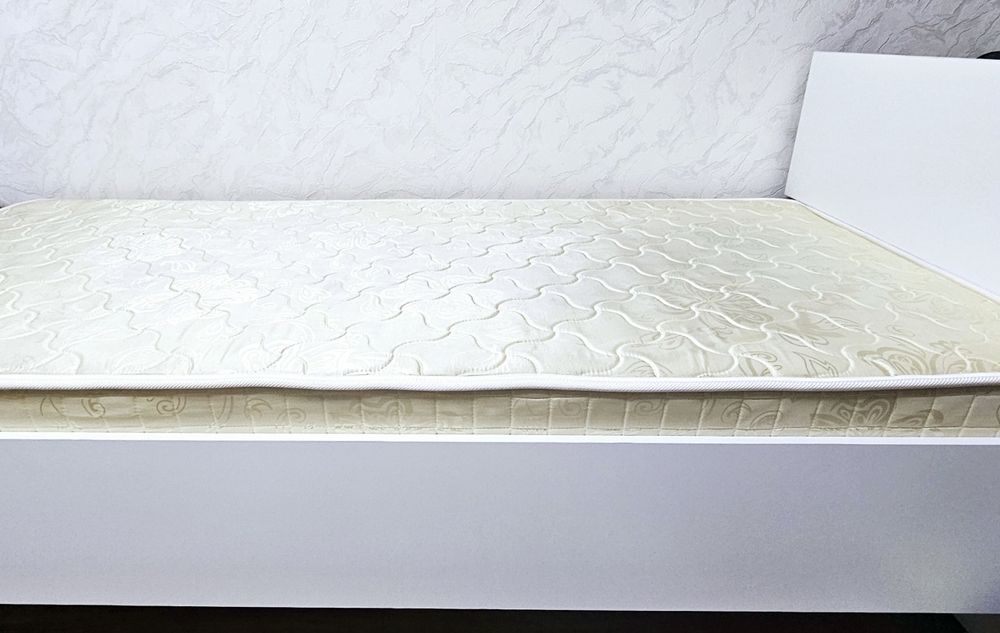 Продам матрас срочно