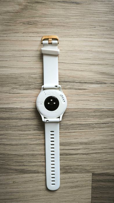 Часовник smartwatch Garmin Vivomove HR Sport, Бял + зарядно