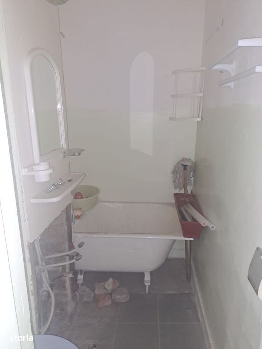 Apartament 2 camere 36 mp utili, etaj 3, Sfanta Vineri