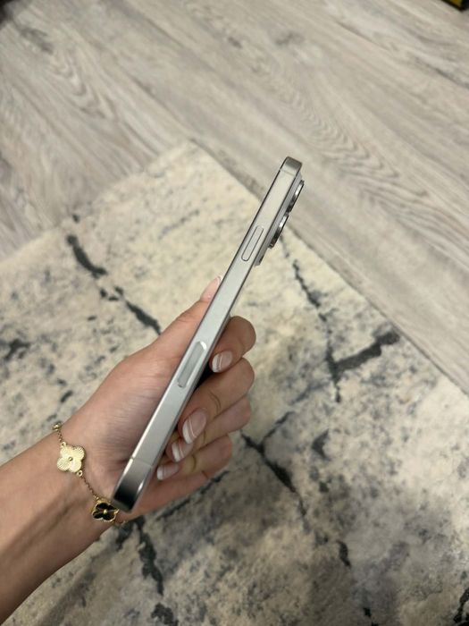 Iphone 16 pro max 256 GB White