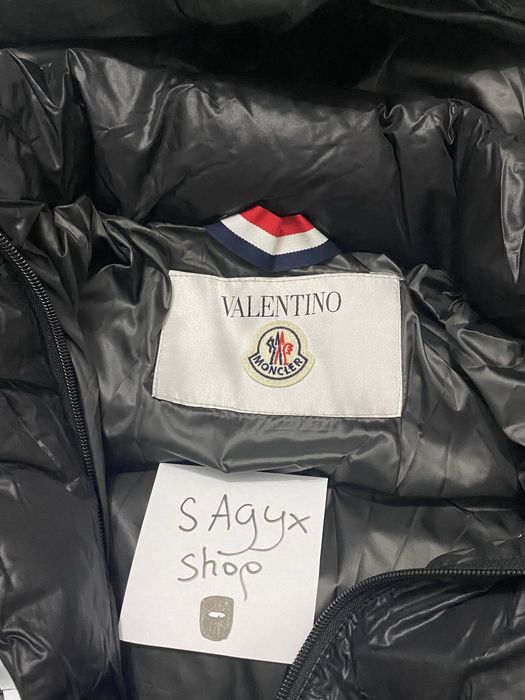 Куртка Valentino x Moncler
