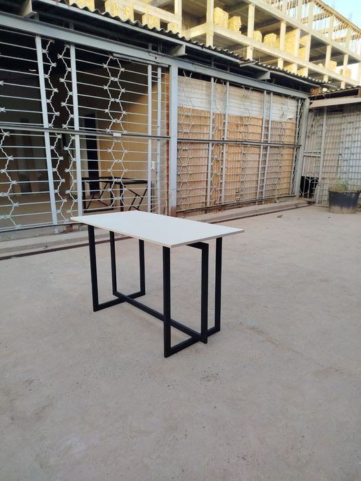 Столик из лофтаа