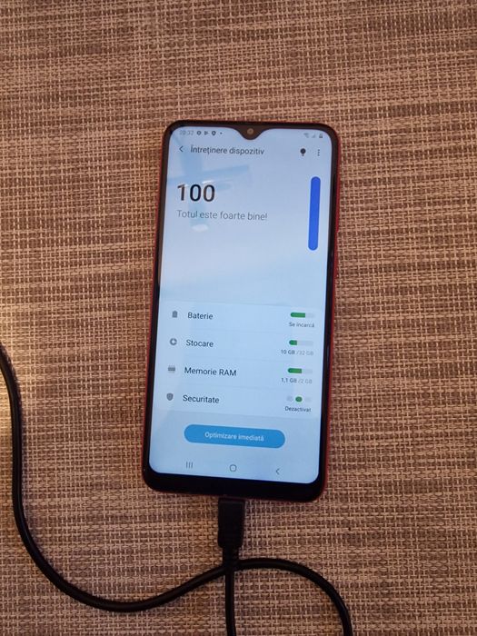Samsung Galaxy A10 - Impecabil -(incarcator  inclus)
