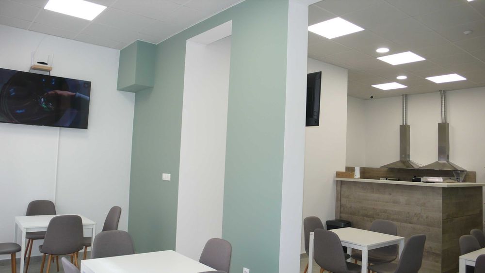 Обзаведено заведение в Младост 4