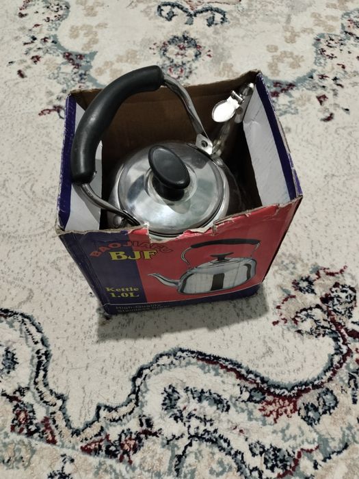 Продам чайник новый