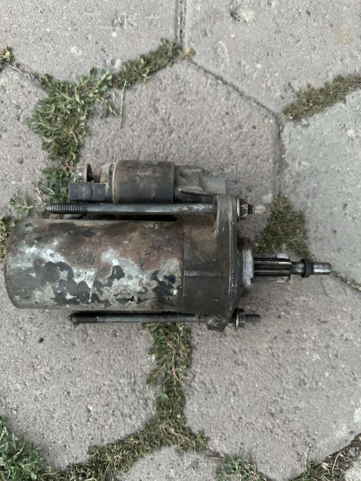 Стартер Пассат Б3