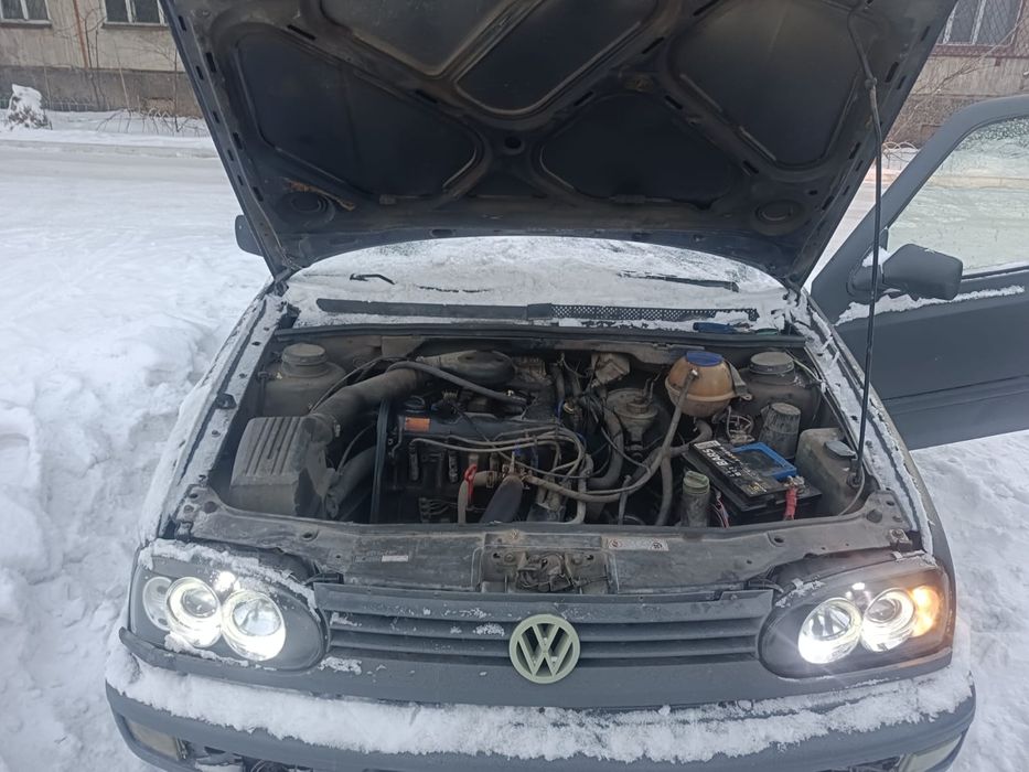 Фольксваген гольф 3 на ходу