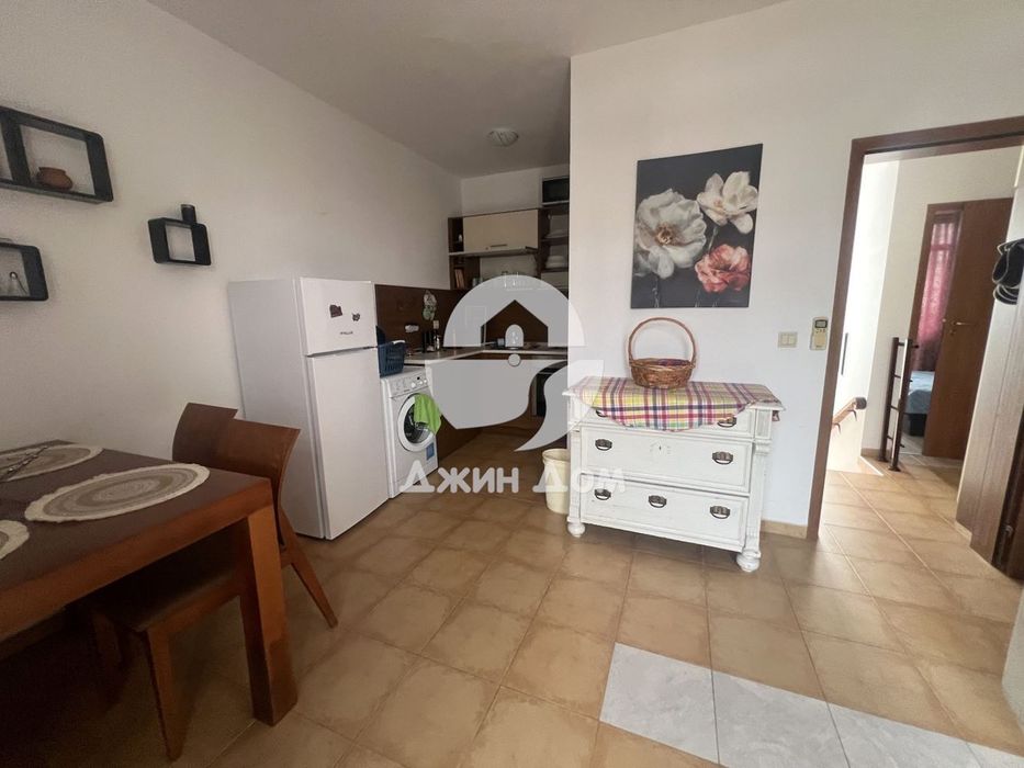 Продава се Тристаен апартамент в с. Кошарица, Област Бургас - 76 кв.м за 490 €/кв.м - Снимка #1