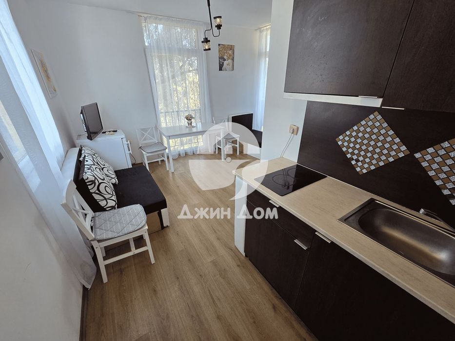 Продава се Двустаен апартамент в к.к. Слънчев бряг - 51 кв.м за 600 €/кв.м - Снимка #2