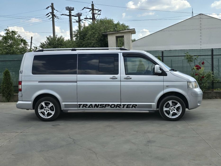 Vw transporter t5 dublu-cabina XXL 2010.  174cai