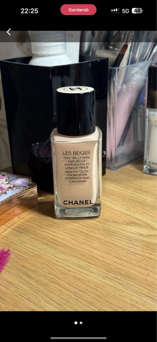 Тональный Chanel Les Beiges