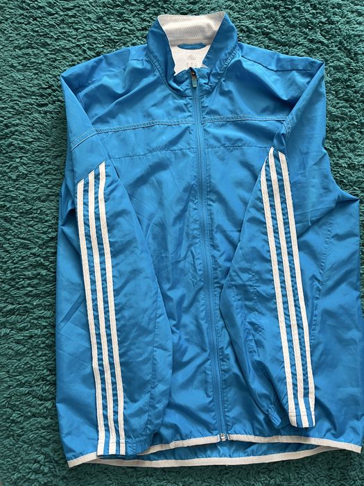 Vând foiță adidas