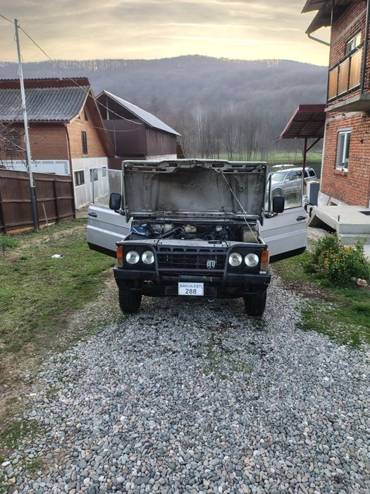 Vând ARO 10 Camionetă