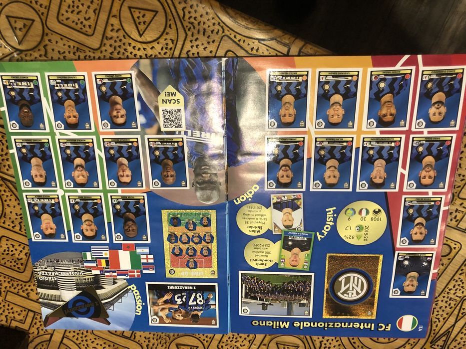 Vand stichere Fifa 365-2021 si album complect. Album-1000 ron.