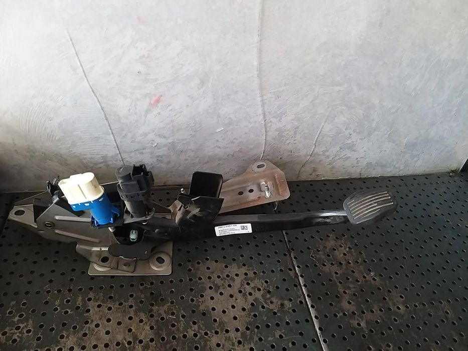 Pedala frana 2.0 tdci ford kuga 1 3m512467ar