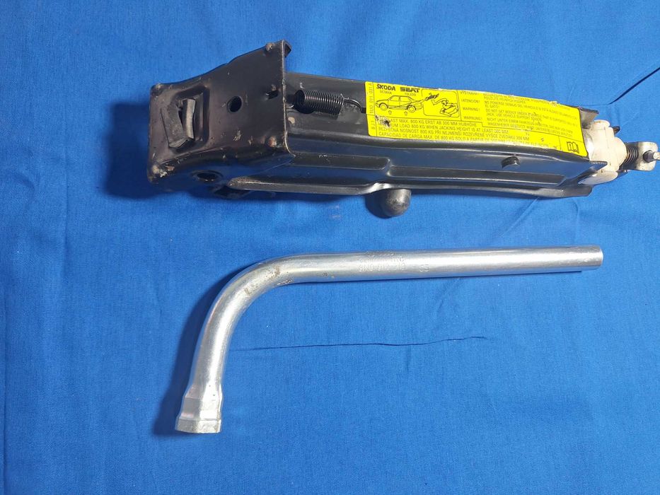 CRIC AUTO OE Skoda Octavia / Seat Toledo / VW