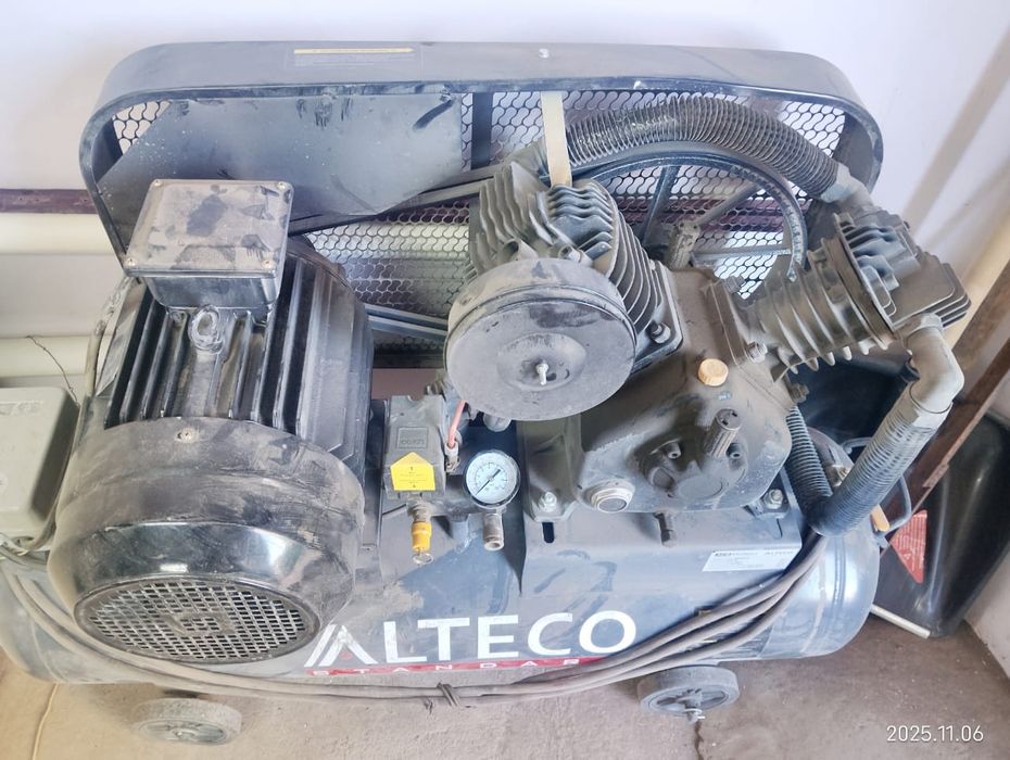 Продам компрессор ALTECO ACB 100/800.1