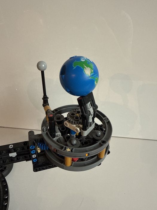 Lego 42179 Солнечная система