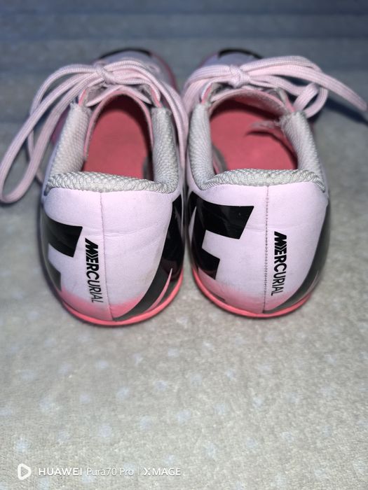 Nike страхотни детски бутонки номер 32 стелка 20.5см