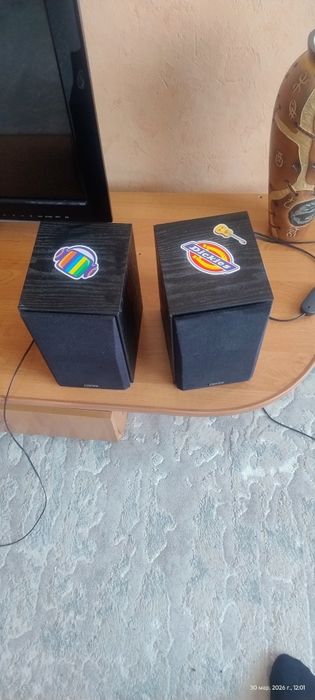 Продаю колонки EDIFIER