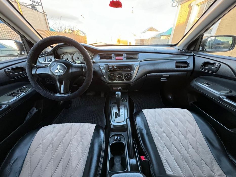 Mitsubishi Lancer