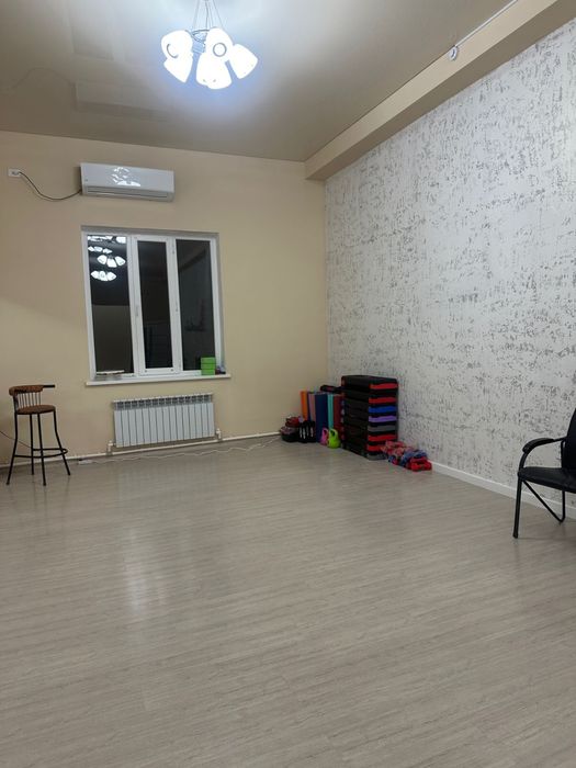 Сдаётся зал под фитнес