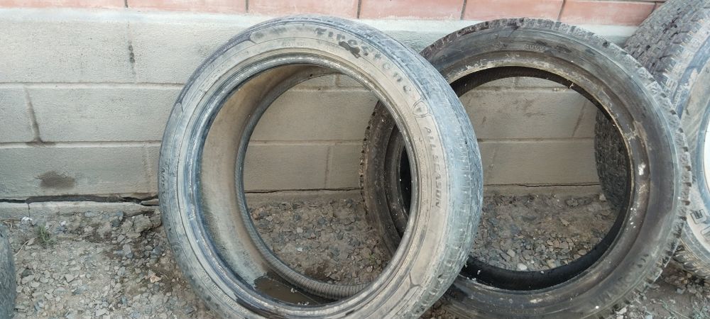 235/45 R18 шина 2шт