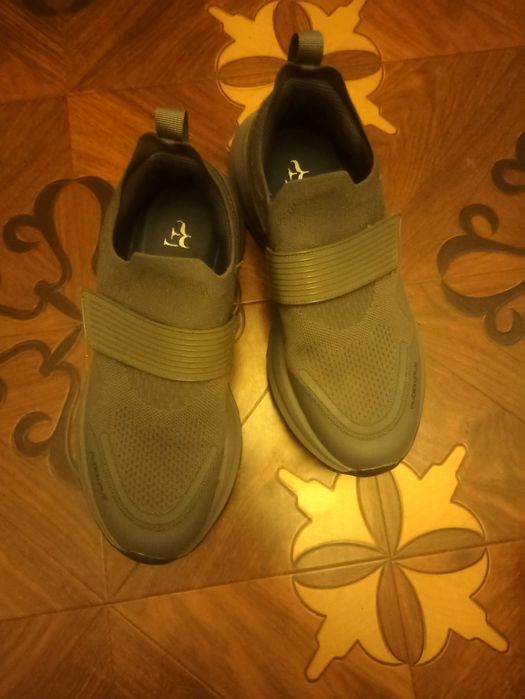 Кроссовки мужские