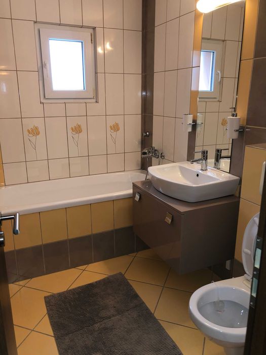 Apartament modern cu 3 camere, decomandat | Zona Între Lacuri / Mărăști (lângă Iulius Mall)