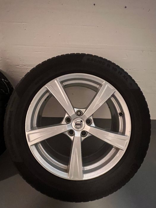 Джанти със зимни гуми 18" Volvo XC90 (2015-2024)