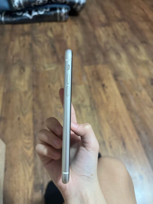 Iphone 11 64 icloud.